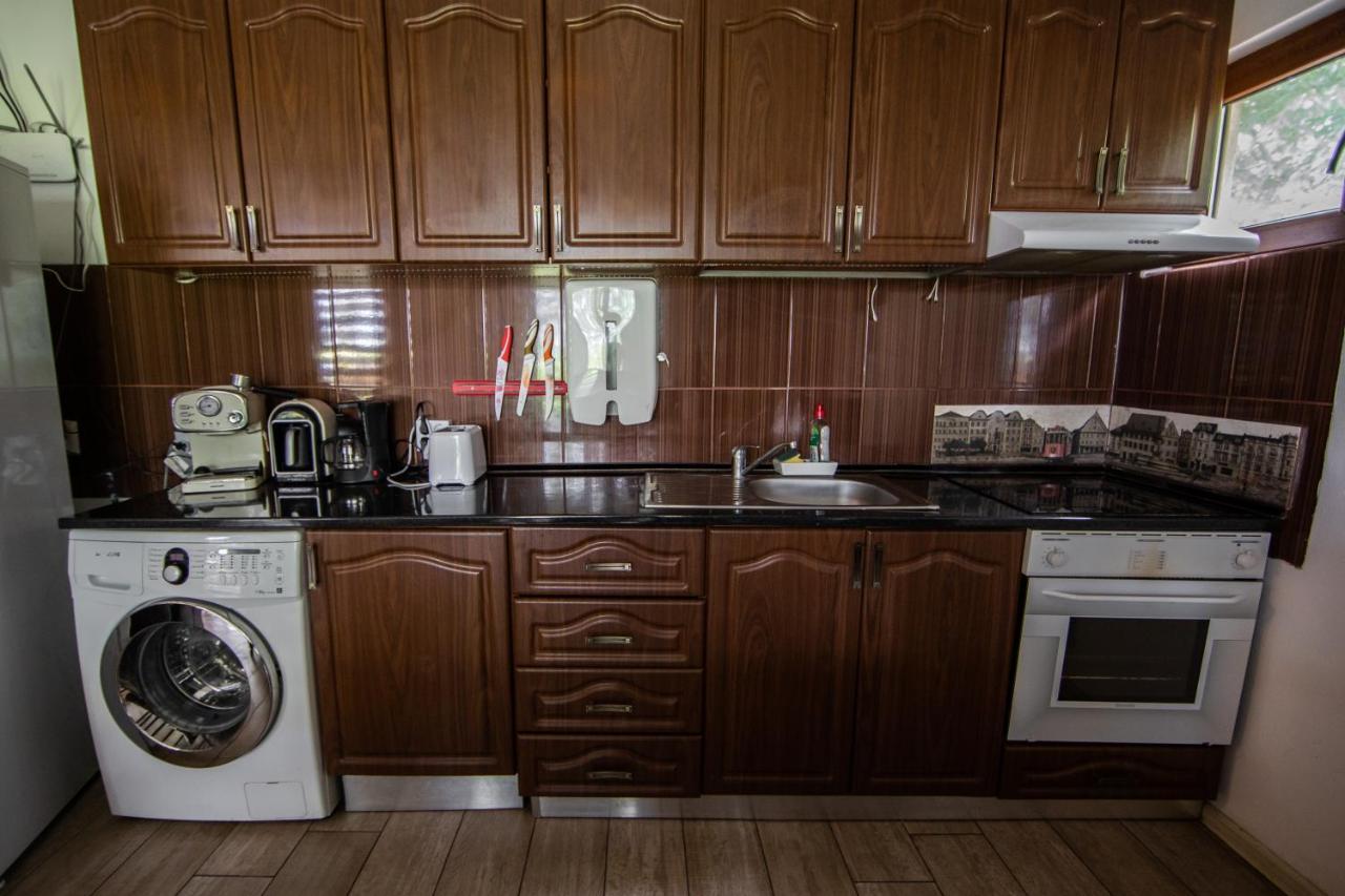 Casa Arcadia 1 Piscina,Jacuzzi, Sauna Μπουζάου Εξωτερικό φωτογραφία
